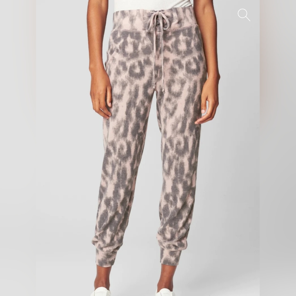 BLANKNYC Soft N Easy Sweatpants